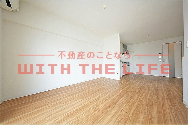 マンションセンチュリー【10,000円キャッシュバック対象物件】の居間・リビング|使い勝手のいい洋室です