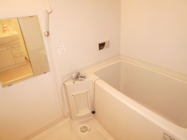 プロスペールSV【キャッシュバック対象物件】の浴室|コンパクトで使いやすいお風呂です