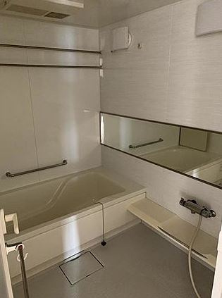 千代田区一番町の賃貸マンションの浴室
