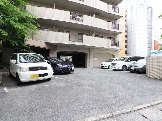 【駐車場】 | サウスライト高宮 | 駐車場