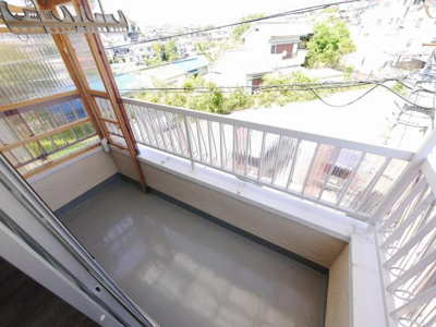 【バルコニー】 | 鈴蘭台東町3丁目貸家Ⅲ