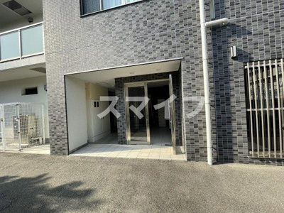 【エントランス】 | エクセル服部