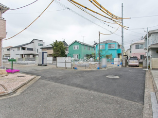 【前面道路含む現地写真】
