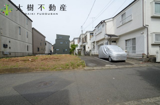 【前面道路含む現地写真】
