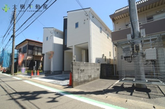 【前面道路含む現地写真】
