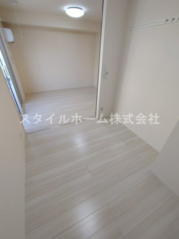 【寝室】 | 秋桜 | 別部屋写真です。