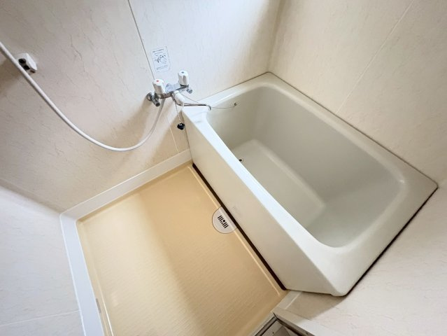 石橋ハイツＢ棟の浴室