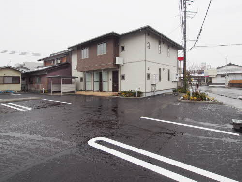 プランドールFの駐車場