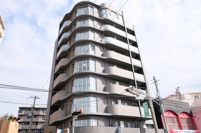 【外観】 | プレミアム菱屋西 | 外観もきれいです