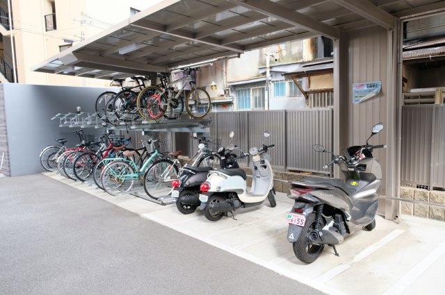  | プレミアム菱屋西
