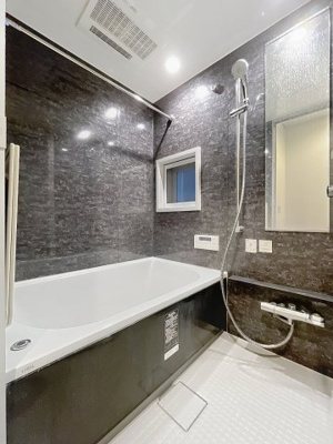 【浴室】 | ソレア | ★雨の日でも洗濯物が干せる浴室乾燥機付き★