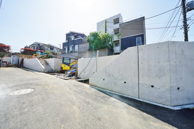 【仲介手数料無料】保土ヶ谷駅徒歩１２分！全棟ＬＤＫ１７帖以上♪の外観|2022年7月から順次完成予定。