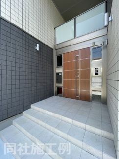 【エントランス】 | コンフォールいなみの　(太陽光発電入居者還元型)