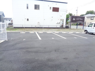 【駐車場】