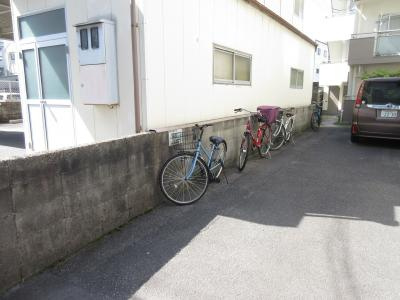 コーポ高橋の駐車場|駐輪場