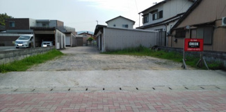 【前面道路含む現地写真】