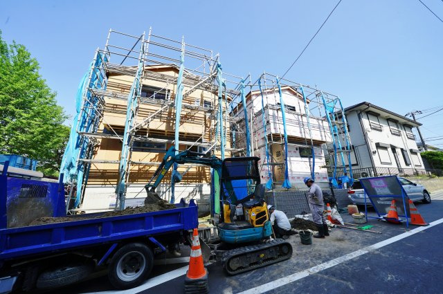 【横浜市保土ケ谷区瀬戸ケ谷町243-64新築戸建て２号棟】★仲介手数料無料★（瀬戸ヶ谷小学校・岩崎中学校）の外観|小学校やスーパーも近く子育て世帯にも嬉しい住環境です。