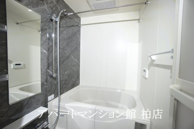 ディーセントⅠの浴室