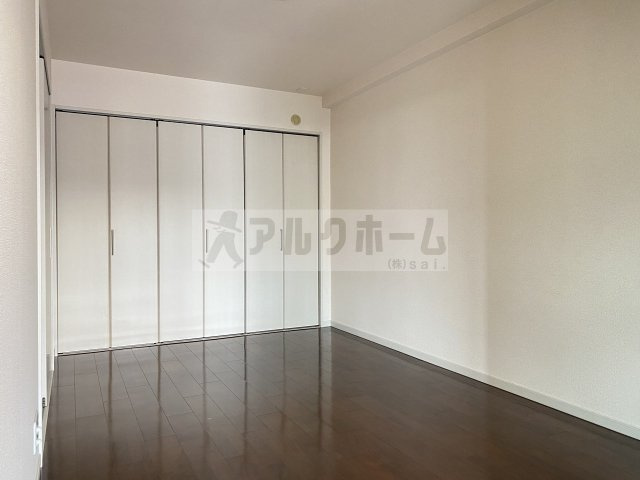 キラクマンションの洋室