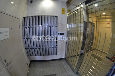 【エントランス】 | ミストラル本町ウエスト