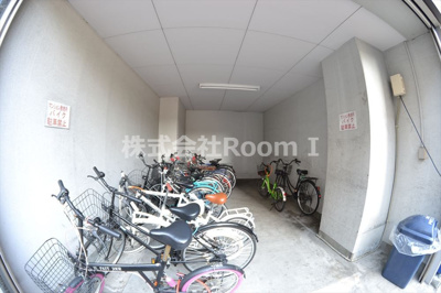 【その他共用部分】 | ミストラル本町ウエスト | 駐輪場