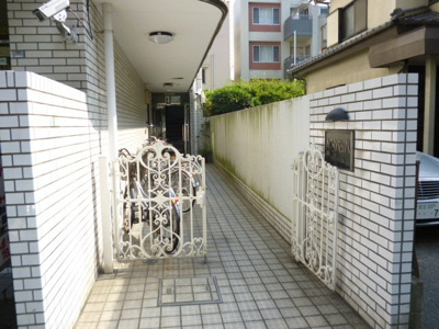 【エントランス】 | ＮＳバッハビル | 毎日通るエントランスはこのようになっています