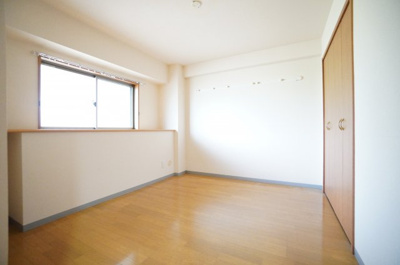 【寝室】 | NTマンション | ※同物件・同タイプの写真です。