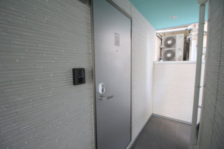 【玄関】 | ミモザ服部天神