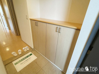 【玄関】 | ハイツ甲四公園（甲子園駅・鳴尾北小・鳴尾中学校区）