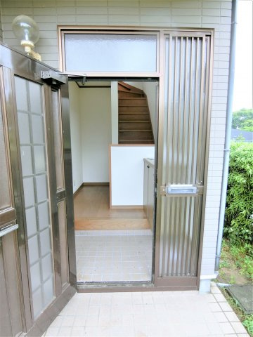 佐藤良三邸の玄関