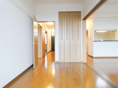 【洋室】 | らくりーぶ21万願寺