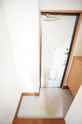 【玄関】 | プレジールⅠ | ※同物件・同タイプの写真です。