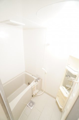 【浴室】 | プレジールⅠ | ※同物件・同タイプの写真です。