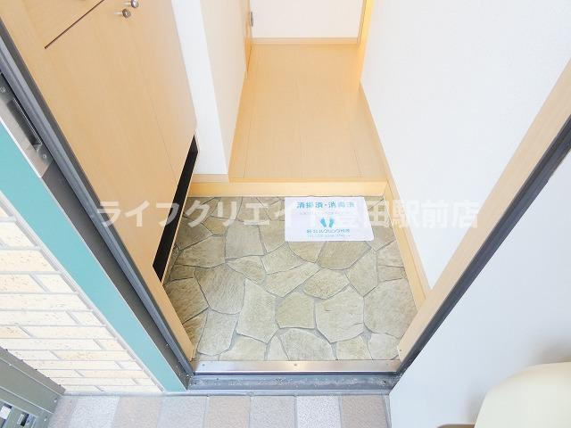 アネシス平山の玄関