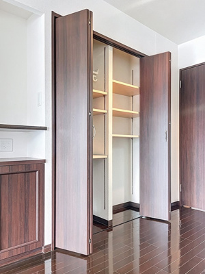 【収納】 | フローレンス御手船場町グランドアーク