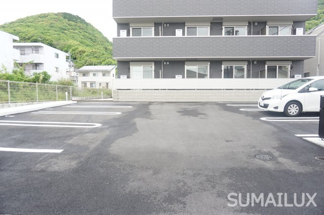 熊本市西区松尾１丁目のアパートの駐車場