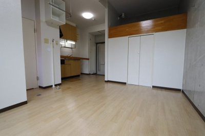 【洋室】 | サンメロディ | 写真は参考です
