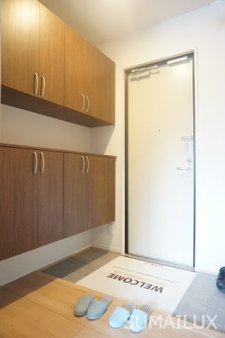 熊本市西区松尾１丁目のアパートの玄関