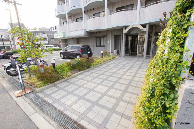 朝日プラザ梅田北デラリブジェ　仲介手数料無料のエントランス