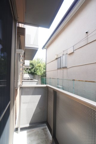 コンフォーティア市川のバルコニー
