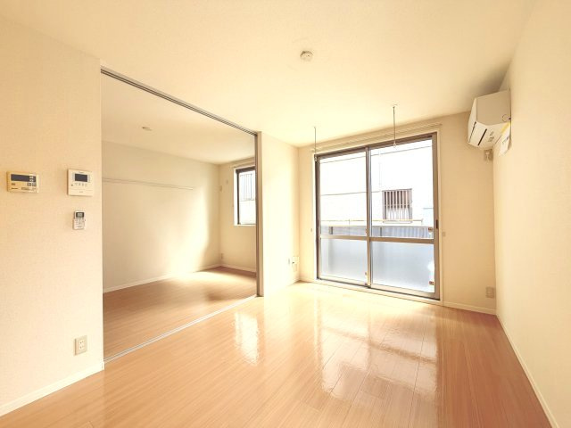 コンフォーティア市川の寝室