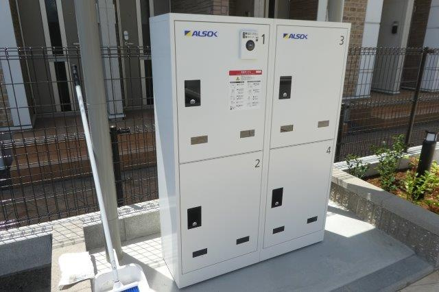 倉敷市八王寺町のアパートのその他共用部分|宅配ボックス完備。