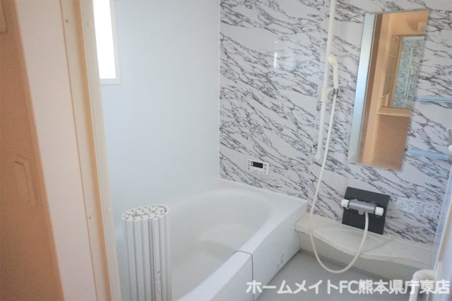 熊本市中央区帯山１丁目のアパートの浴室