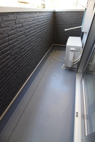 ジーメゾン塩屋のバルコニー