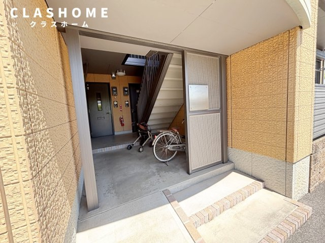 リヴァプールⅡ　　刈谷市近郊の賃貸はクラスホームのエントランス