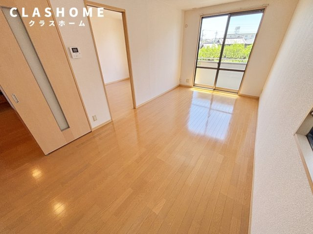 リヴァプールⅡ　　刈谷市近郊の賃貸はクラスホームの居間・リビング