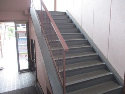 【ロビー】 | 第二植原マンション | 共用部の階段です