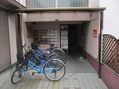 【エントランス】 | 第二植原マンション | エントランスです