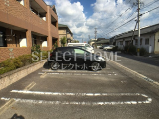 【駐車場】 | 車をお持ちの方に嬉しい駐車場付きの物件です