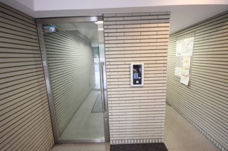 【エントランス】